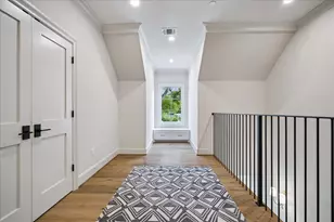 10801 Long Shadow Ln, Hunters Creek Village, TX 77024 - Photo 22