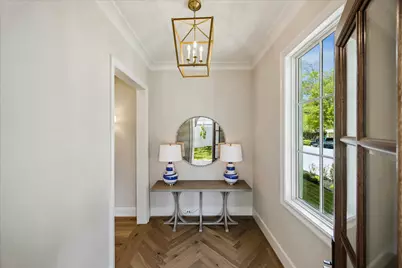 10801 Long Shadow Lane, Hunters Creek Village, TX 77024 - Photo 2