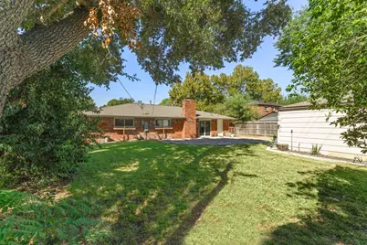 2515 Blue Willow Drive, Houston, TX 77042 - Photo 18