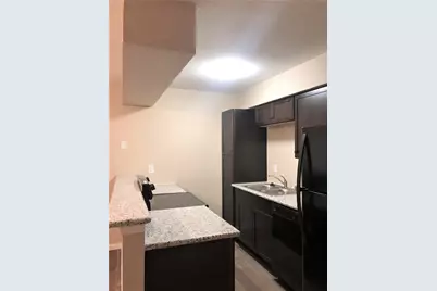 704 Ave B #5, La Marque, TX 77568 - Photo 4