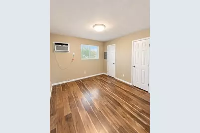 704 Ave B #5, La Marque, TX 77568 - Photo 8