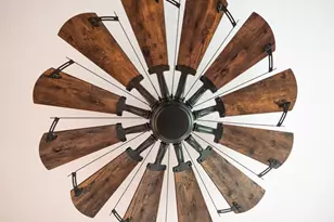 117 W Mahan St, Richwood, TX 77531 - Photo 8