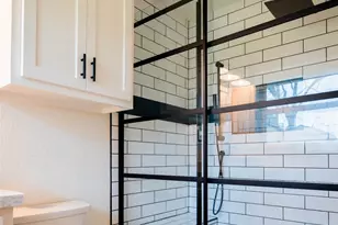 117 W Mahan St, Richwood, TX 77531 - Photo 20