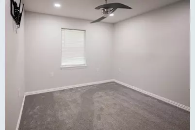 117 W Mahan Street, Richwood, TX 77531 - Photo 22