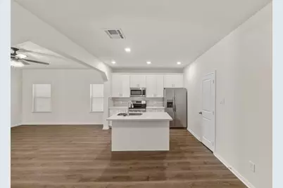 708 West Dallas Street, Conroe, TX 77301 - Photo 10