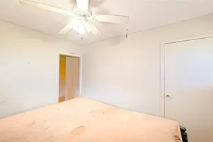 14531 Essendine Ln, Houston, TX 77045 - Photo 6