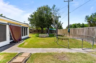 324 Woodlawn St, Sinton, TX 78387 - Photo 26