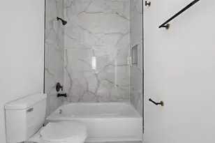 4606 Mallow St, Houston, TX 77051 - Photo 18