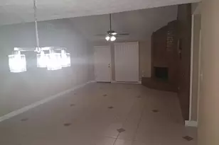 12614 Drifting Winds Dr, Houston, TX 77044 - Photo 4