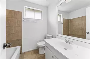 4915 Ridgewest St, Houston, TX 77053 - Photo 6
