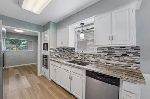 6123 Rena St, Houston, TX 77092 - Photo 20