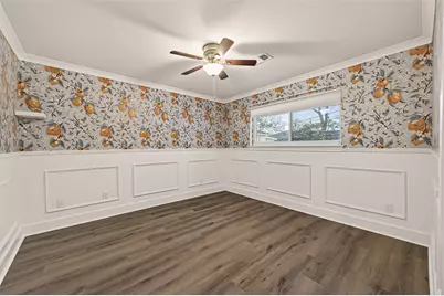 10606 Riverview Drive, Houston, TX 77042 - Photo 8