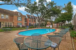 482 N Post Oak Ln, Houston, TX 77024 - Photo 20