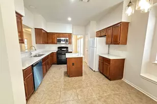 14527 Circlewood Way, Houston, TX 77062 - Photo 10