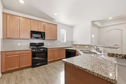 16151 Hidalgo Street, Conroe, TX 77303 - Photo 8