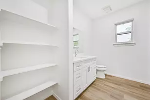 2311 53rd St, Galveston, TX 77551 - Photo 16