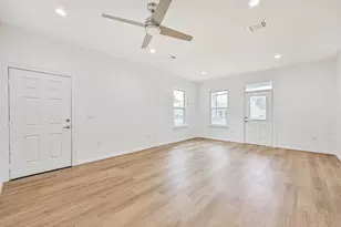2311 53rd St, Galveston, TX 77551 - Photo 8