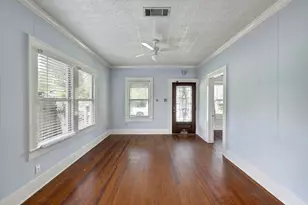 118 E 24th St, Houston, TX 77008 - Photo 2