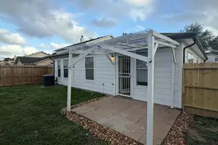 13426 Sanderford Ln, Houston, TX 77083 - Photo 4