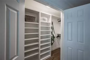 14723 Barryknoll Ln, Houston, TX 77079 - Photo 22