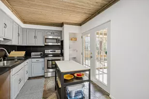 24617 Camwood Rd, Huntsville, TX 77320 - Photo 10