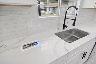 6415 Upshaw Dr, Houston, TX 77396 - Photo 12