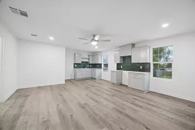 6415 Upshaw Drive, Houston, TX 77396 - Photo 32