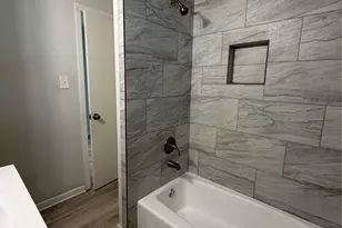 244 Deerfield St, Houston, TX 77022 - Photo 14