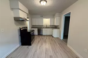 244 Deerfield St, Houston, TX 77022 - Photo 4