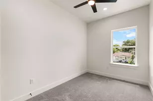 7901 Grandview St, Houston, TX 77051 - Photo 32