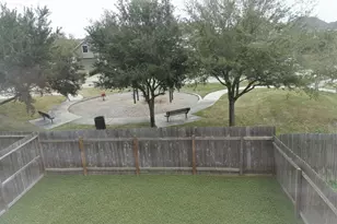 2607 Mill Creek Dr, Pasadena, TX 77503 - Photo 18