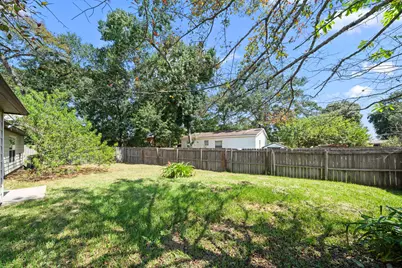 135 Kellyn Oaks Drive, Conroe, TX 77306 - Photo 24