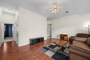 135 Kellyn Oaks Dr, Conroe, TX 77306 - Photo 8