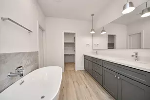 1042 Homer St, Houston, TX 77091 - Photo 32