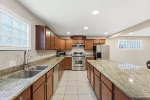 3227 Audley St, Houston, TX 77098 - Photo 14