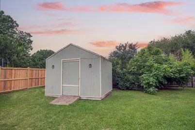 10 Wagon Lane Loop, Angleton, TX 77515 - Photo 32