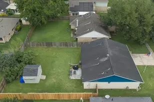 10 Wagon Ln Loop, Angleton, TX 77515 - Photo 22