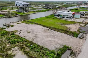 1400 Van Sant, Gilchrist, TX 77617 - Photo 1