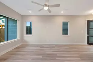 16022 Hayes Pk Dr, Houston, TX 77079 - Photo 14
