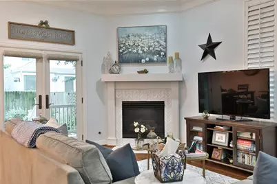 827 Garden Trace Lane, Houston, TX 77018 - Photo 8