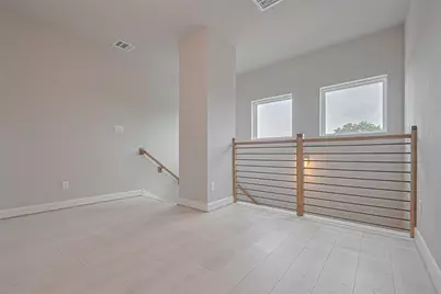 8933 Grovner Place, Houston, TX 77055 - Photo 24