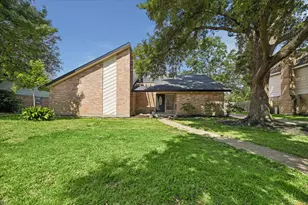 19715 Sweet Forest Ln, Humble, TX 77346 - Photo 2