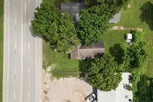 619 10th St, Hempstead, TX 77445 - Photo 20