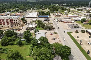 619 10th St, Hempstead, TX 77445 - Photo 24