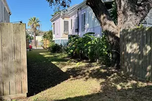 1009 Sealy St, Galveston, TX 77550 - Photo 20