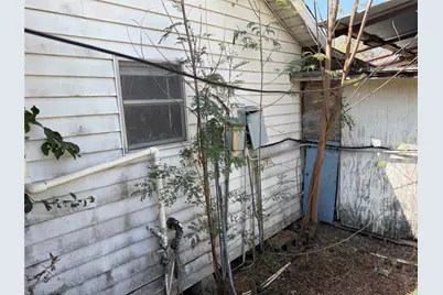 420 E Avenue D Avenue, Kingsville, TX 78363 - Photo 2