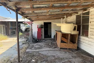420 E Ave D Ave, Kingsville, TX 78363 - Photo 4