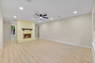 2322 Aprilmont Drive, Sugar Land, TX 77498 - Photo 8