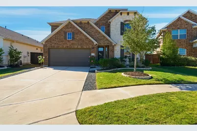 10306 Aldrin Dr, Rosharon, TX 77583 - Photo 2