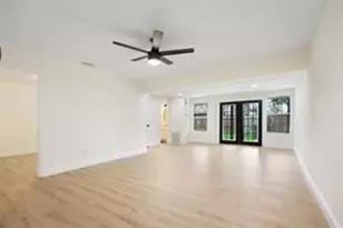 13530 La Concha Ln, Houston, TX 77083 - Photo 18